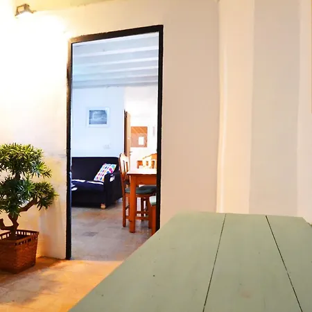 Apartment Mandarin 1 *